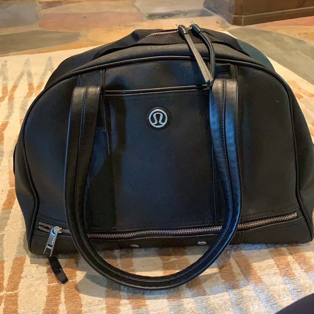 lulu duffle
